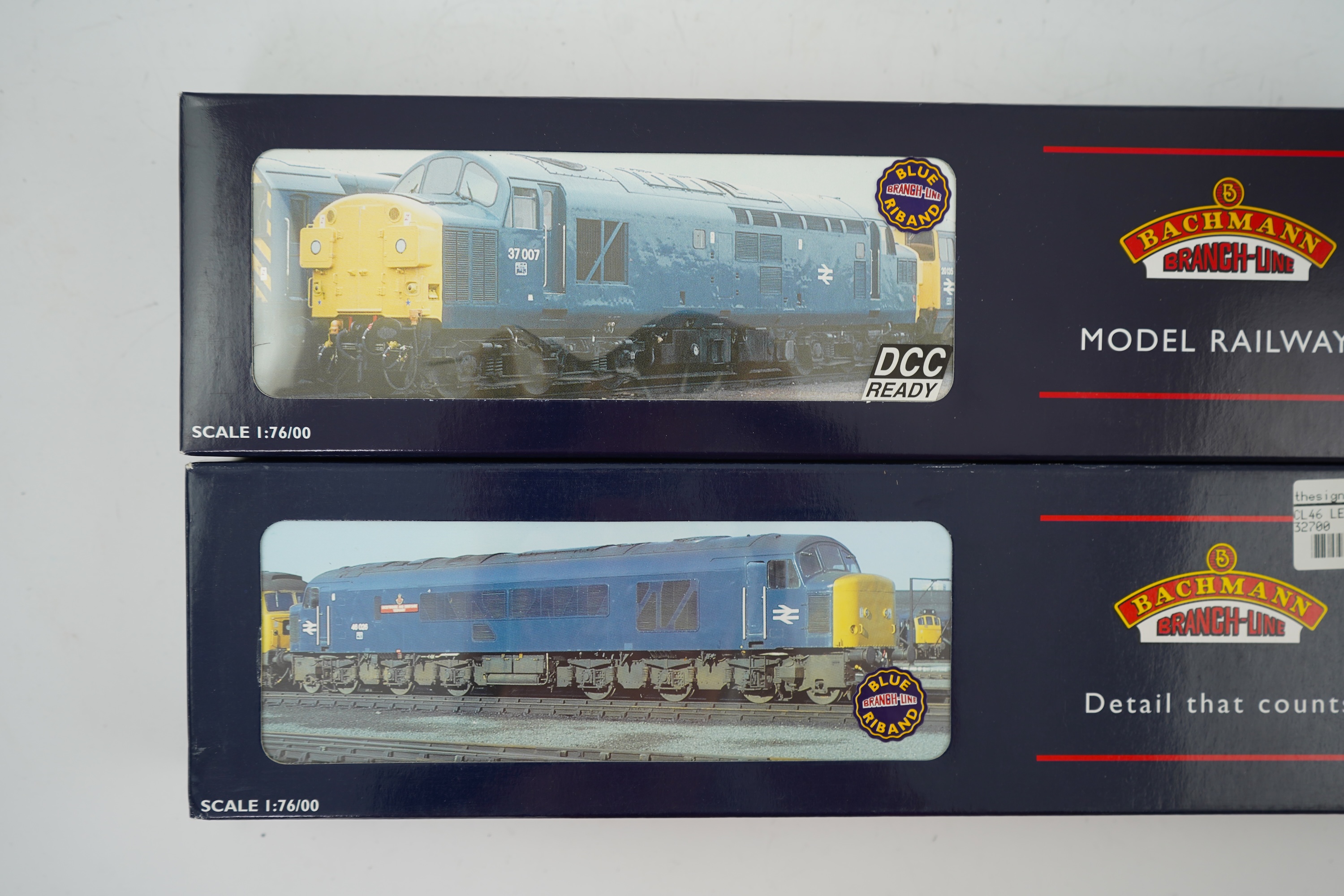 Two boxed Bachmann Branchline 00 gauge railway BR diesel locomotives; a class 46 1Co-Co1, Leicestershire & Derbyshire Yeomanry D163, (32-700), together with a class 37 Co-Co, D6626, (32-778)